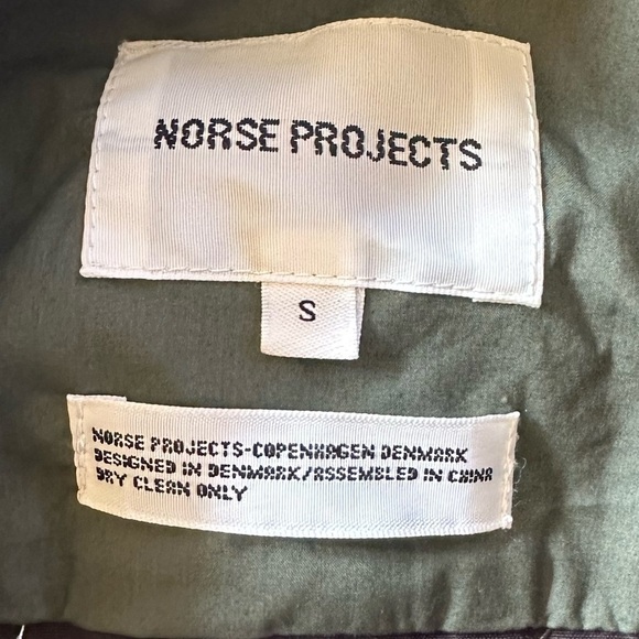 Norse Projects “Jen’s Zip Dry Nylon” Jacket Men’s Size Small Brown/Green EUC! - Picture 10 of 12